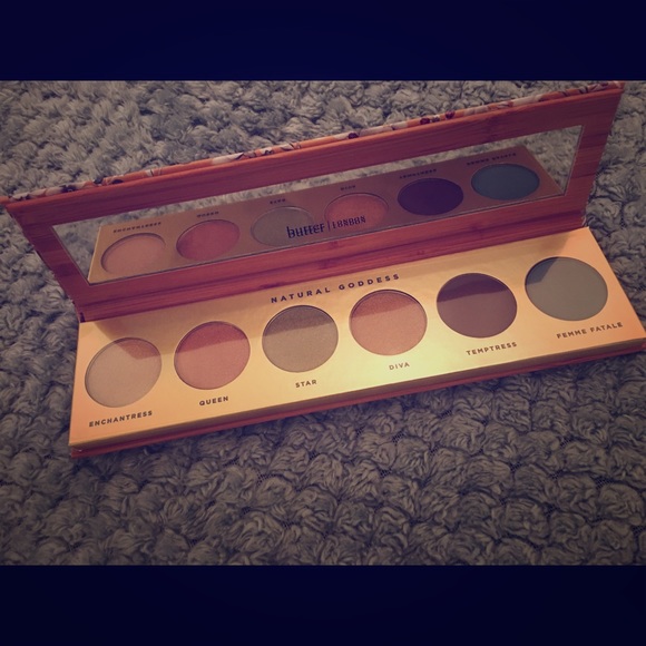 BUTTER LONDON Natural Goddess Eyeshadow Palette💕 - Picture 4 of 7